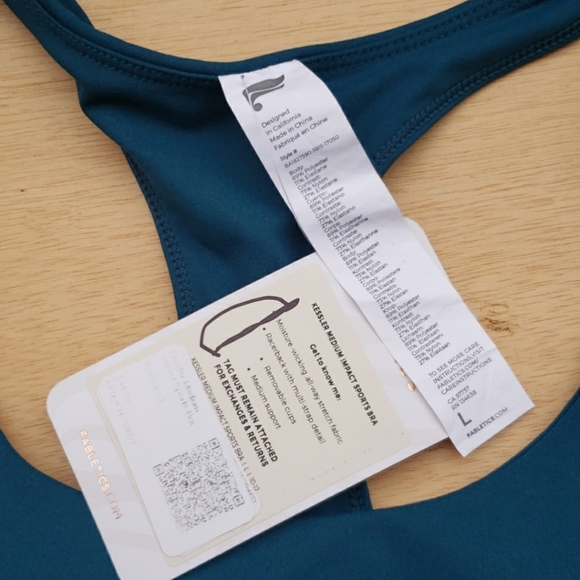 Fabletics Kessler Medium impact sports bra NWT - Picture 5 of 6